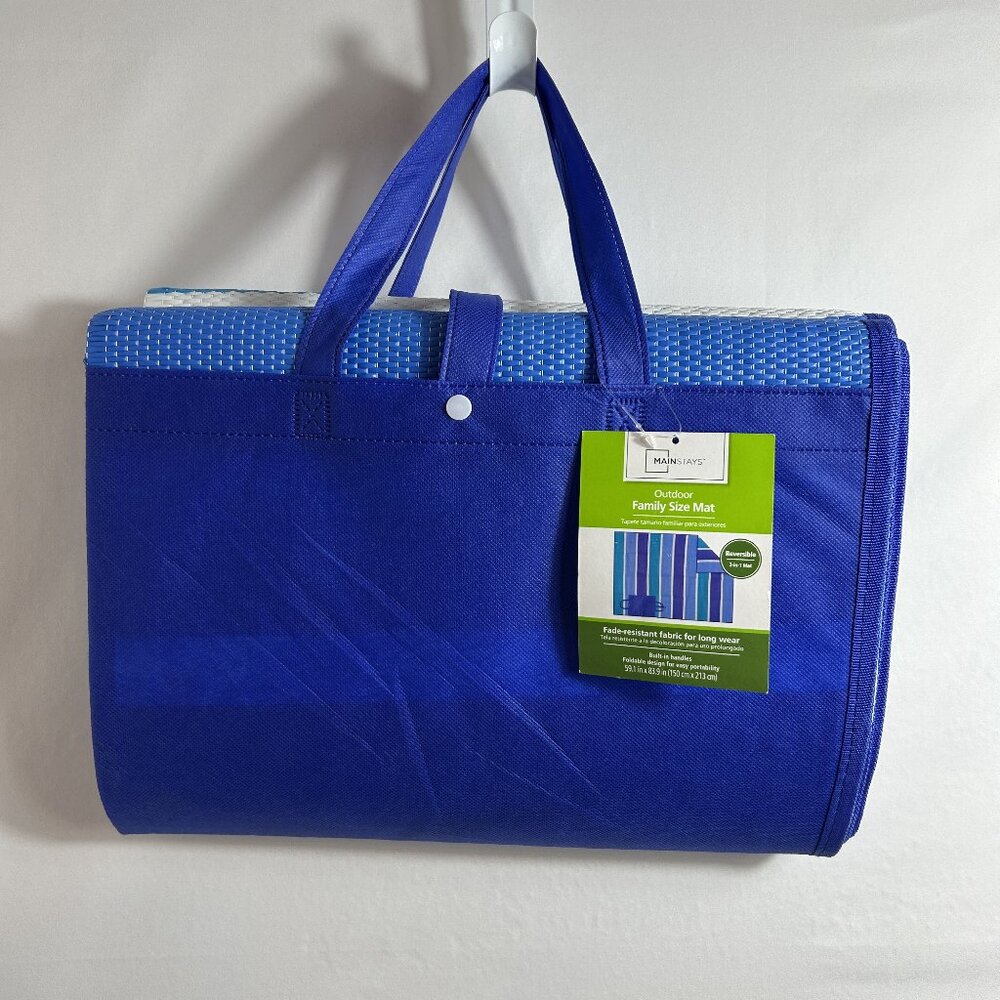 Mainstays‎ 5x7 Reversible 2-in-1 Outdoor Family Size Mat foldable with handles